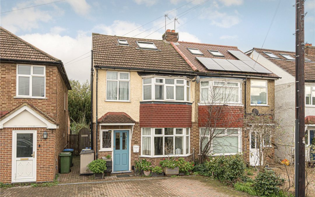 Cottimore Avenue, WALTON-ON-THAMES, Surrey, KT12 2AE