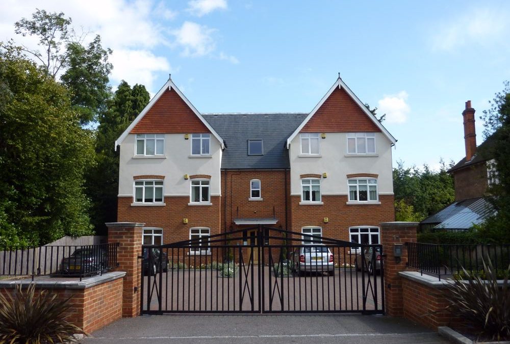75, Ashley Road, WALTON-ON-THAMES, Surrey, KT12 1HQ
