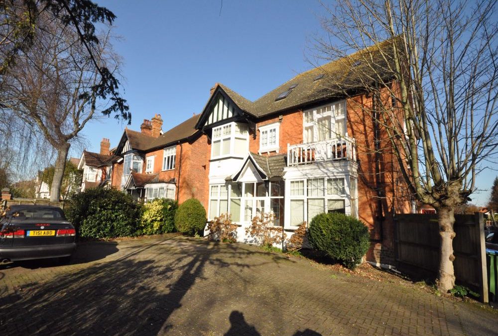 Hersham Road, WALTON-ON-THAMES, Surrey, KT12 1LJ