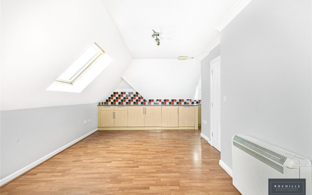 Montpellier Court, Russell Road, WALTON-ON-THAMES, Surrey, KT12 2JL