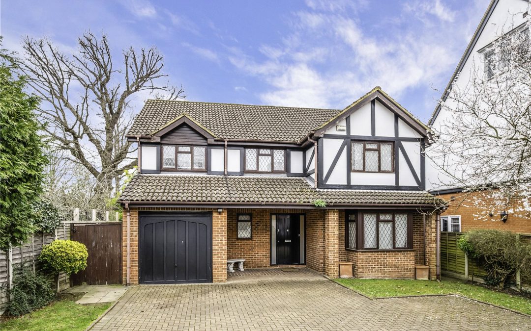 Burwood Park Road, Hersham, WALTON-ON-THAMES, Surrey, KT12 5LH