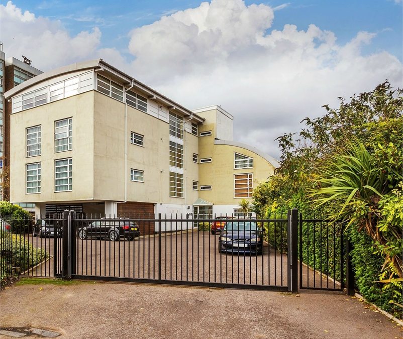 Bridge Court, Bridge Street, WALTON-ON-THAMES, Surrey, KT12 1AG