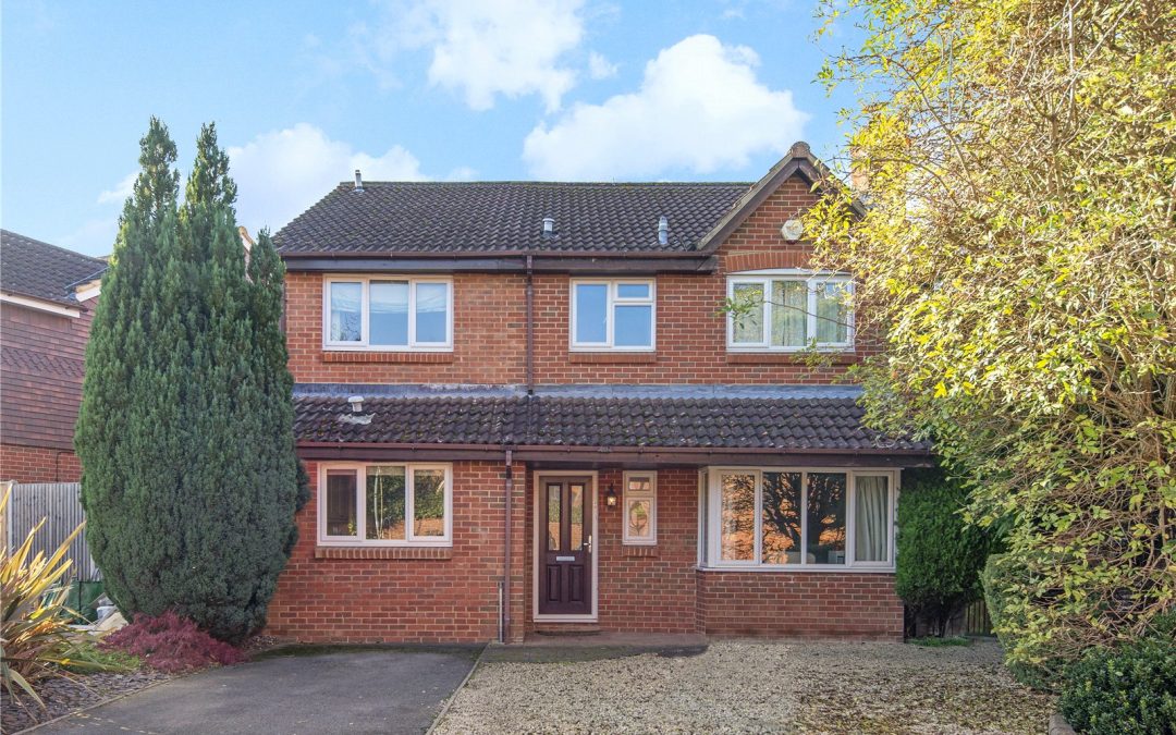 Regency Gardens, WALTON-ON-THAMES, Surrey, KT12 2BD