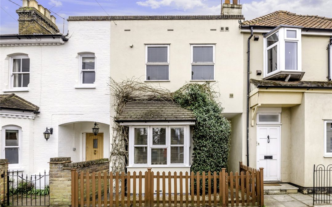 Queens Road, Hersham, Walton-on-Thames, Surrey, KT12 5LP