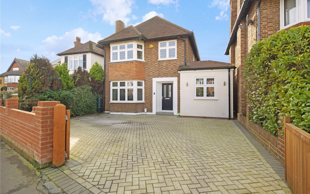 Sidney Road, Walton-on-Thames, Surrey, KT12 2LX