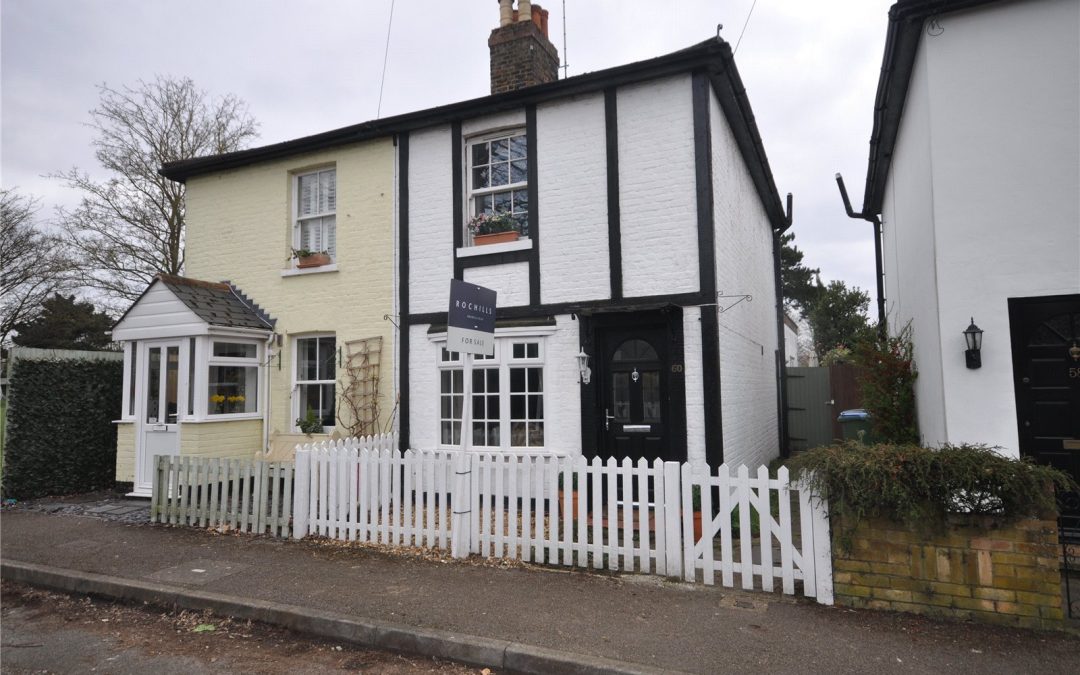 Thistlecroft Road, Hersham, Walton-on-Thames, Surrey, KT12 5QZ