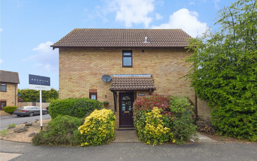 Mistys Field, Walton-on-Thames, Surrey, KT12 2BG