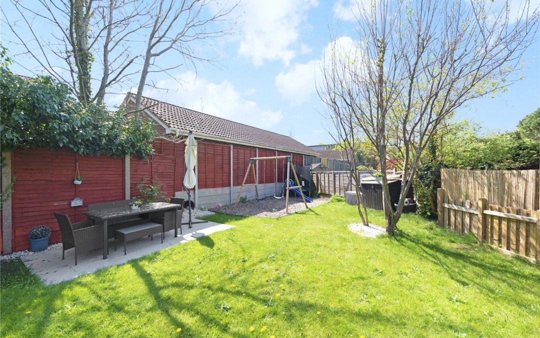 Betley Court, Walton-on-Thames, Surrey, KT12 3BT