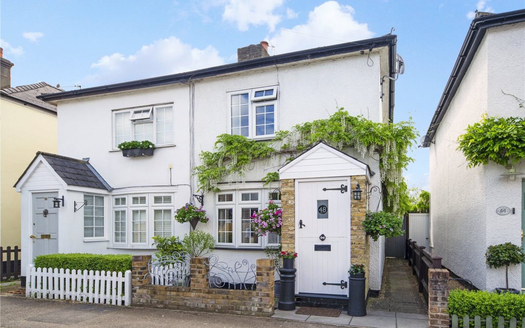 Thistlecroft Road, Hersham, Walton-on-Thames, Surrey, KT12 5QZ