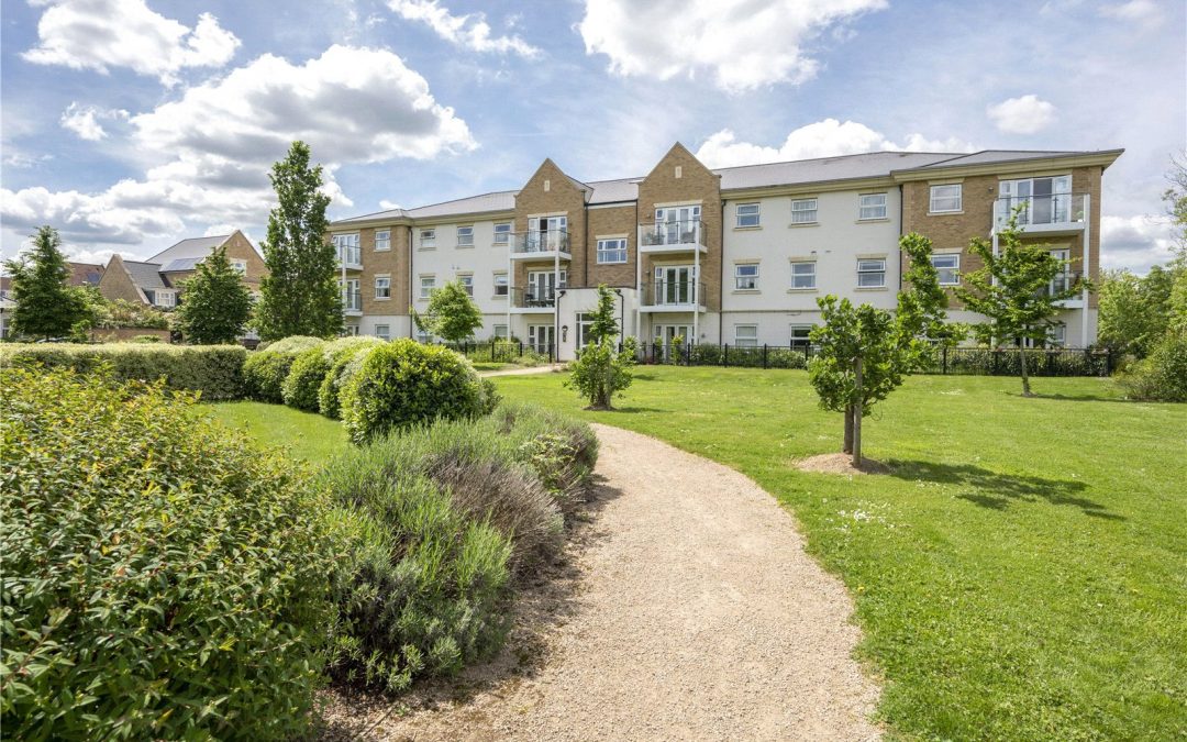 Roper Crescent, Sunbury-on-Thames