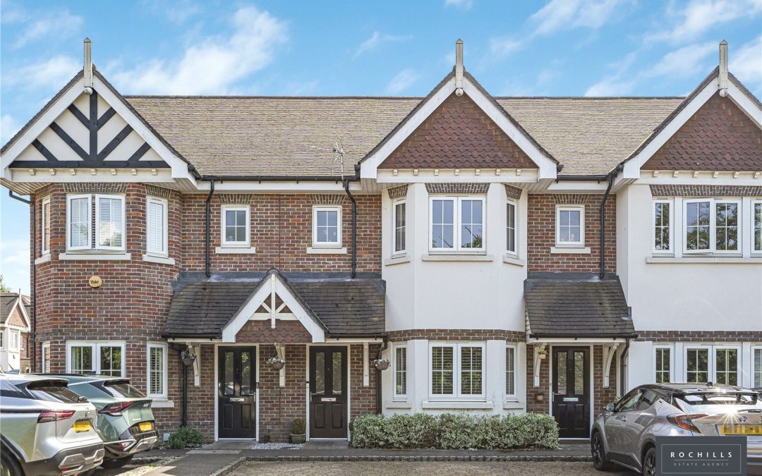 Trenchard Close, Hersham, Walton-on-Thames, Surrey, KT12 5BG
