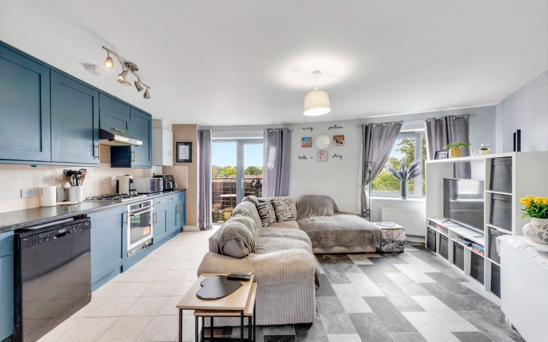Mayfield Road, Hersham, Walton-on-Thames, Surrey, KT12 5AJ