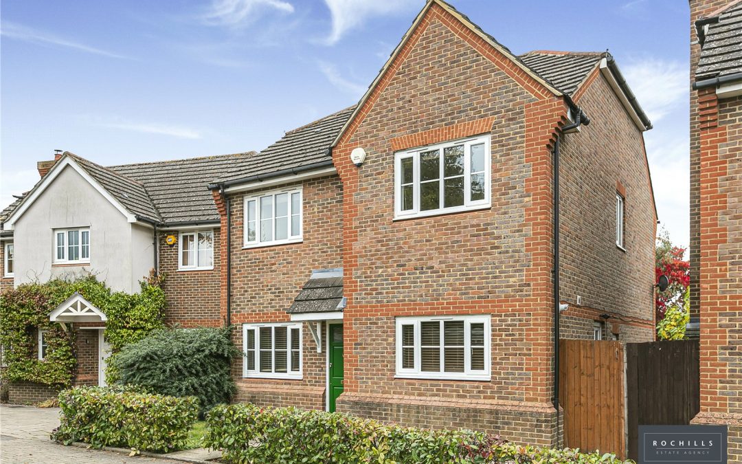 Knights Close, WEST MOLESEY, Surrey, KT8 2HP