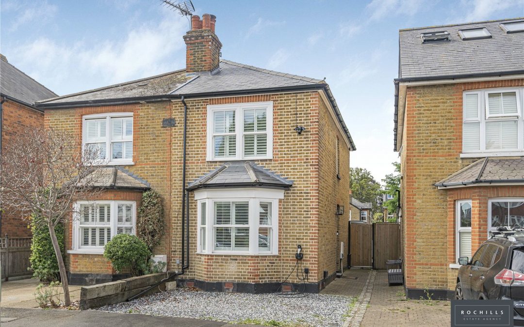 Hersham Road, Hersham, Walton-on-Thames, Surrey, KT12 5QB