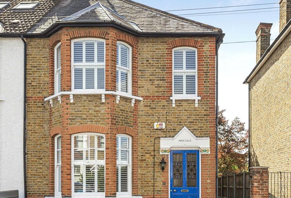 Winchester Road, WALTON-ON-THAMES, Surrey, KT12 2RH