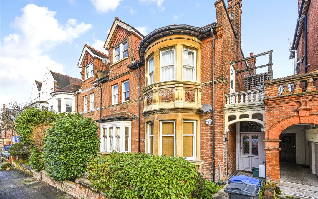 Surbiton Hill Road, Surbiton, KT6 4TP
