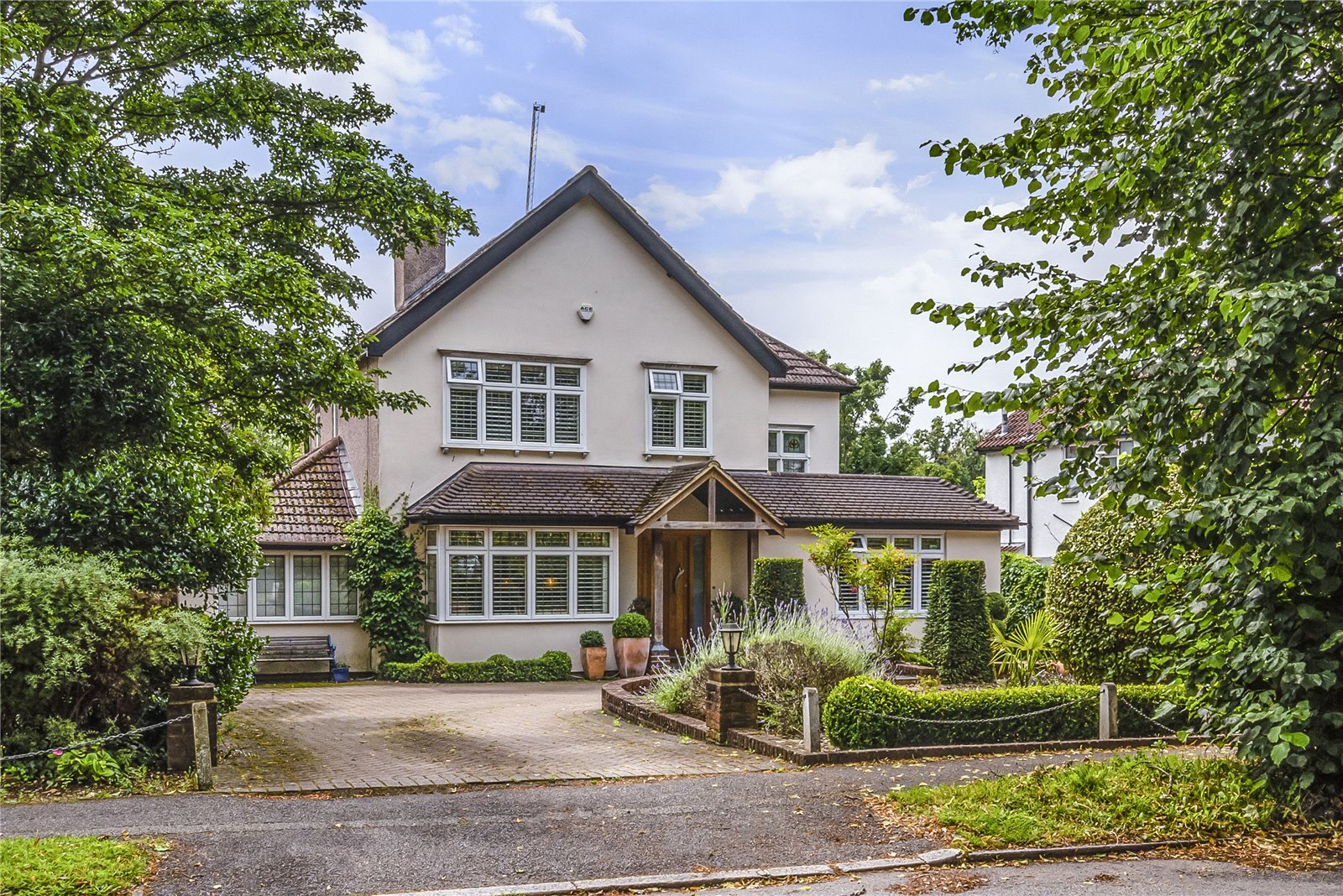 45 Peaks Hill Rochills-success-molineux-road