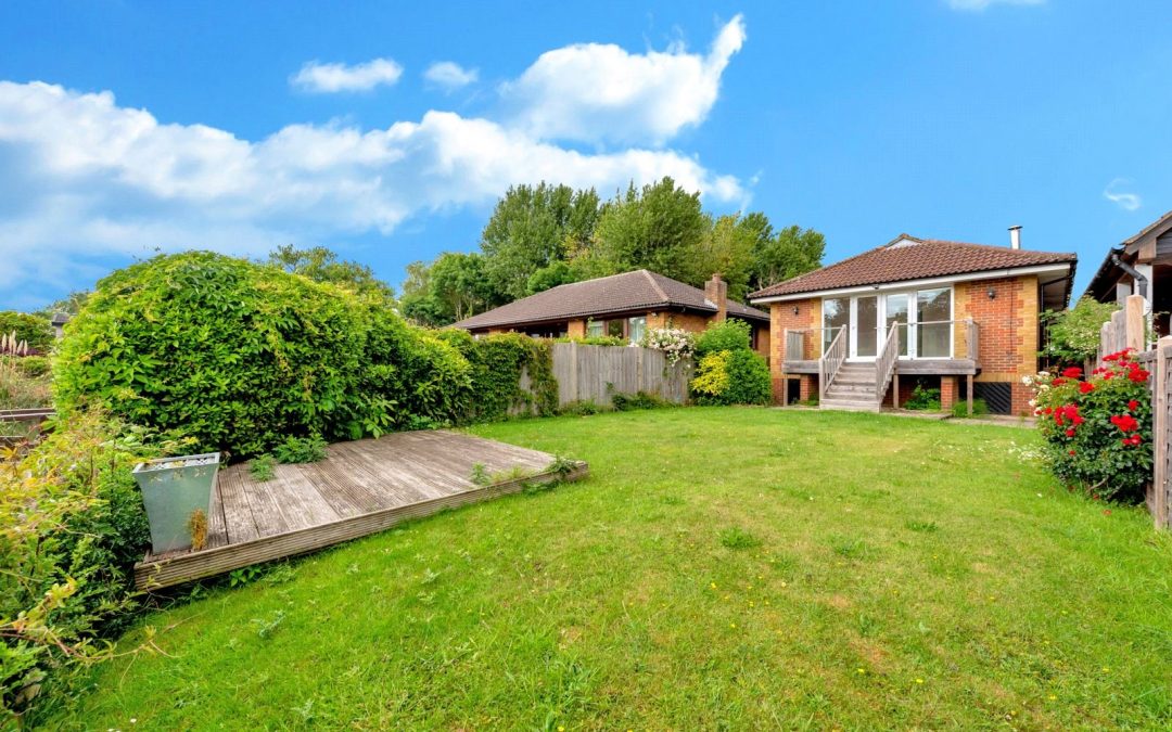 Lower Ash Estate, Shepperton, Surrey, TW17 8NW