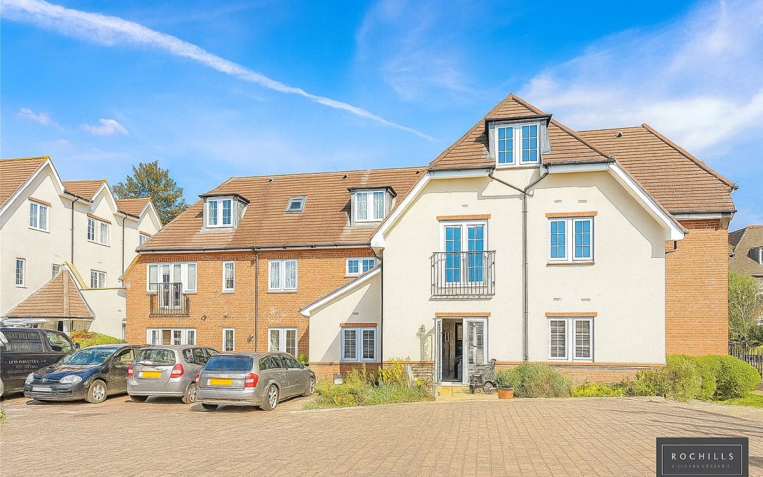 Between Streets, Cobham, Surrey, KT11 1DH