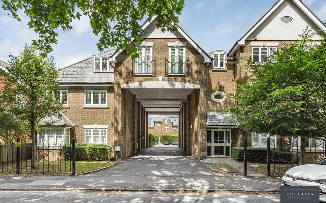 Maybury Road, Woking, Surrey, GU21 5JQ