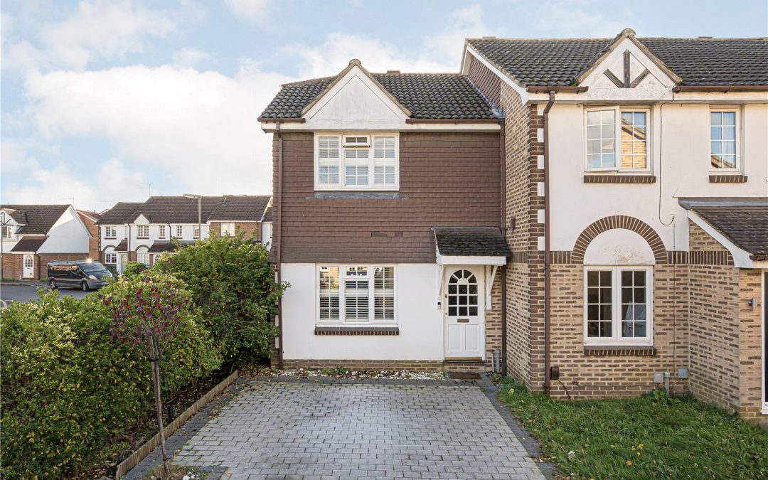 Shaw Drive, Walton-on-Thames, Surrey, KT12 2LW